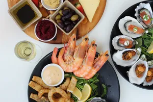 seafood restaurants in Holdfast Bay Adelaide