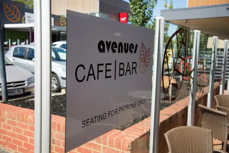 Avenues Café & Bar