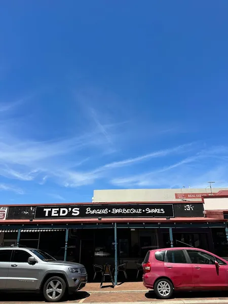 TED’S Burgers. Barbeque. Shakes