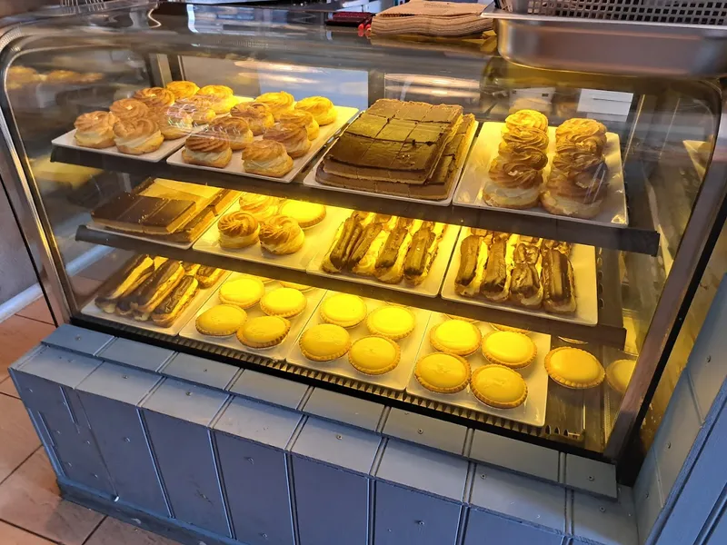 LE'SS Bakery