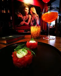 Top 8 cocktail bars in Waverley Council Sydney