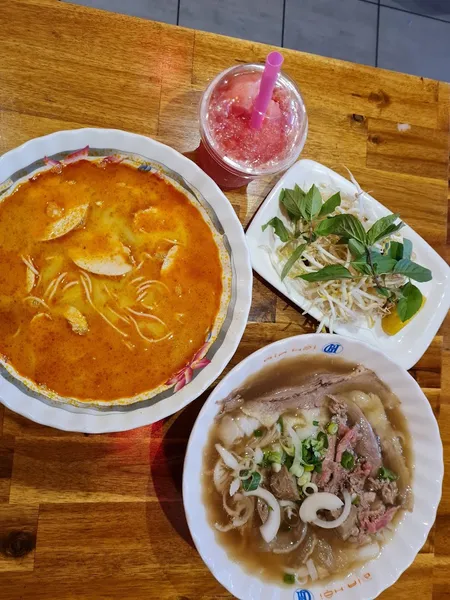 Oh My Phở Burwood ( old name Gia Hoi Streetfood )