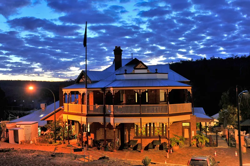 Mundaring Weir Hotel