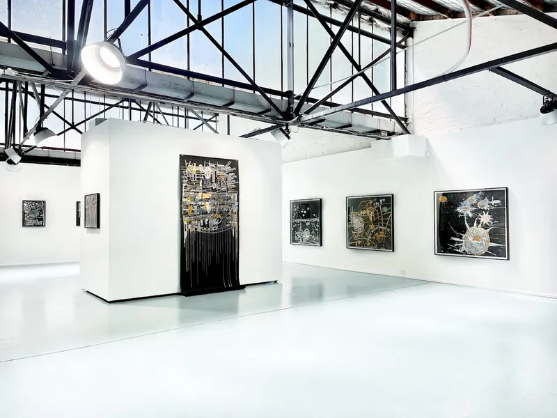 Dominik Mersch Gallery