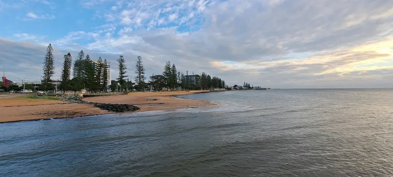 Queens Beach South