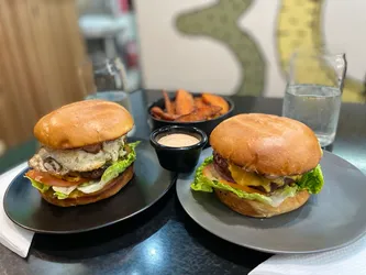 Top 5 burgers in North Melbourne Melbourne