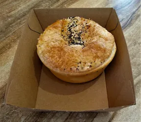 Best of 20 meat pies in Bendigo