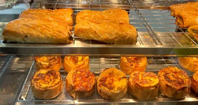 Best of 17 meat pies in Cairns