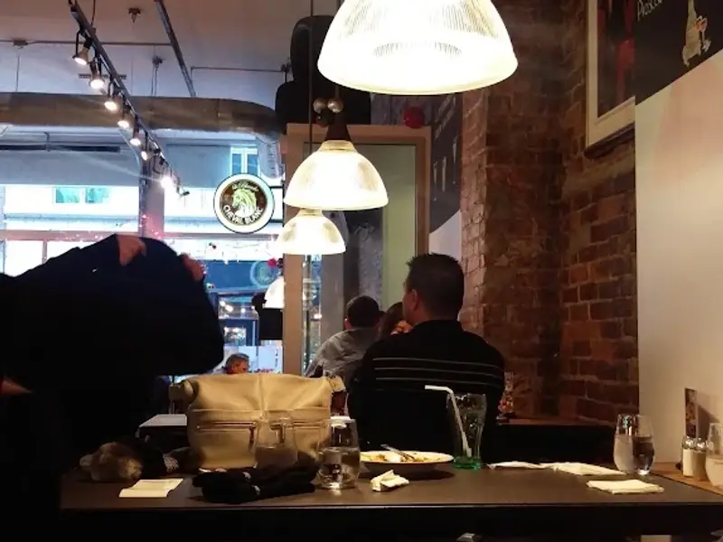 Restaurant Poutineville Saint-Roch