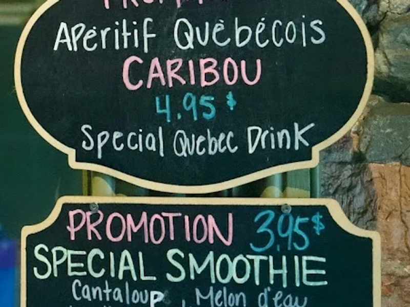 L'OMELETTE - Petit Déjeuner - Pizza / Burgers / Poutine - Wine / Cocktails