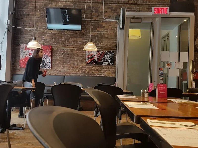 Restaurant Poutineville Saint-Roch