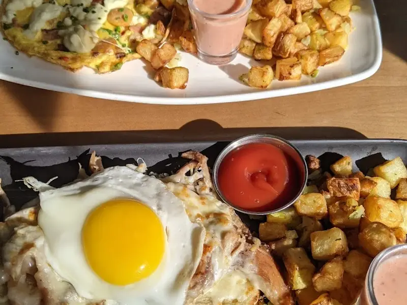 Cochon Dingue Champlain