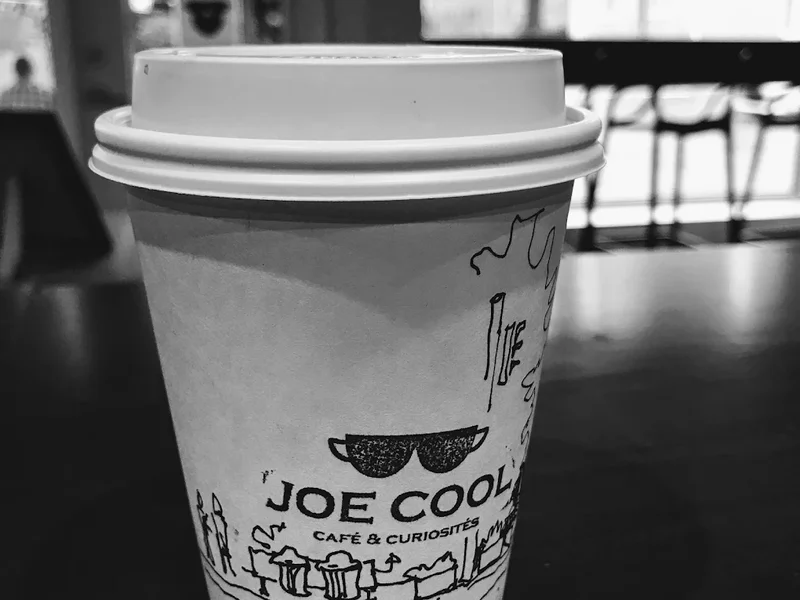 Joe Cool Café & Curiosités