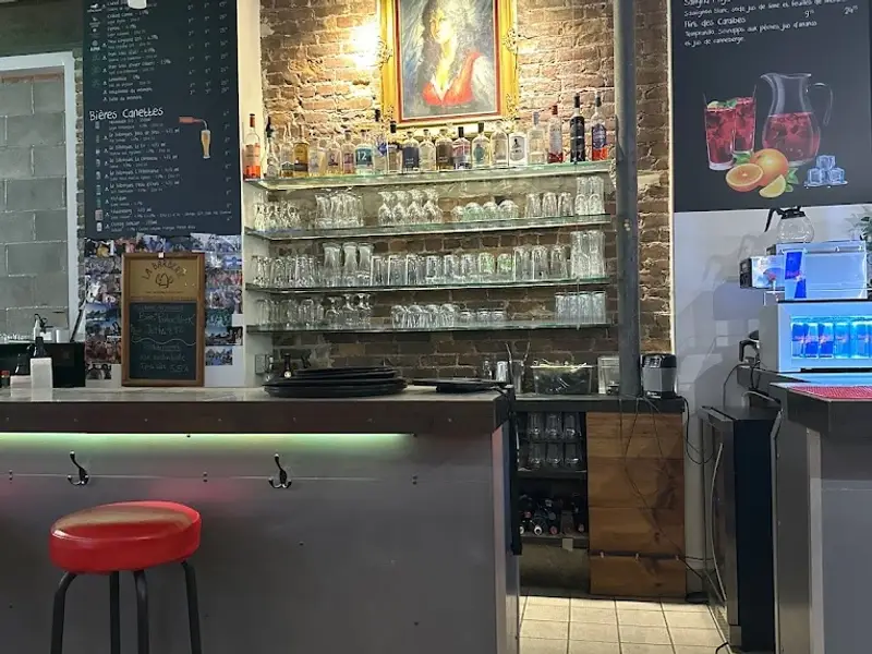 Restaurant Poutineville Saint-Roch