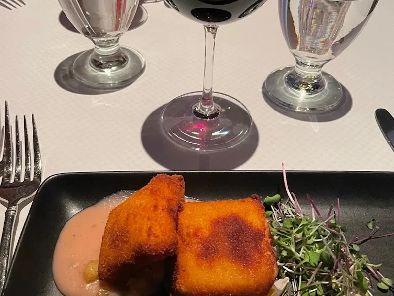 CONTI - Cuisine Italien / Francaise - Fruit de Mer / Burgers / Steak - Bar a Vin / Cocktails