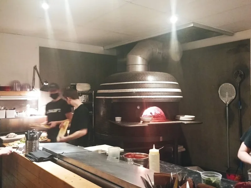 Nina Pizza Napolitaine St-Roch