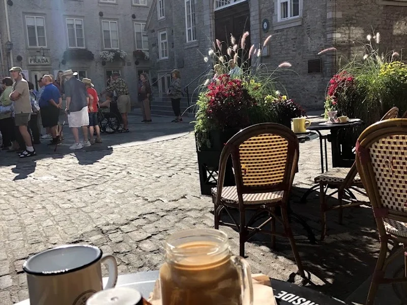 Café La Maison Smith Notre-Dame
