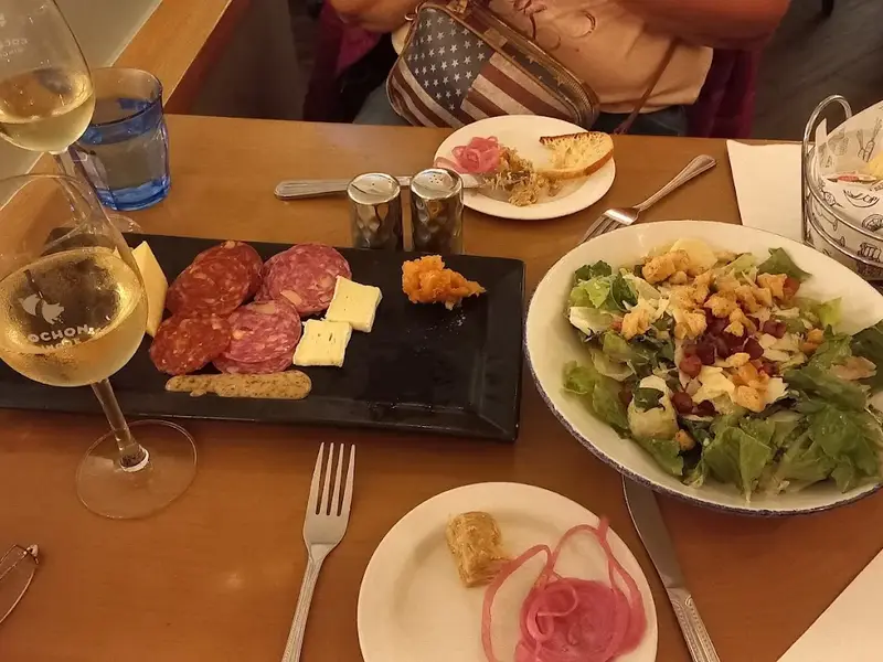 Cochon Dingue Champlain