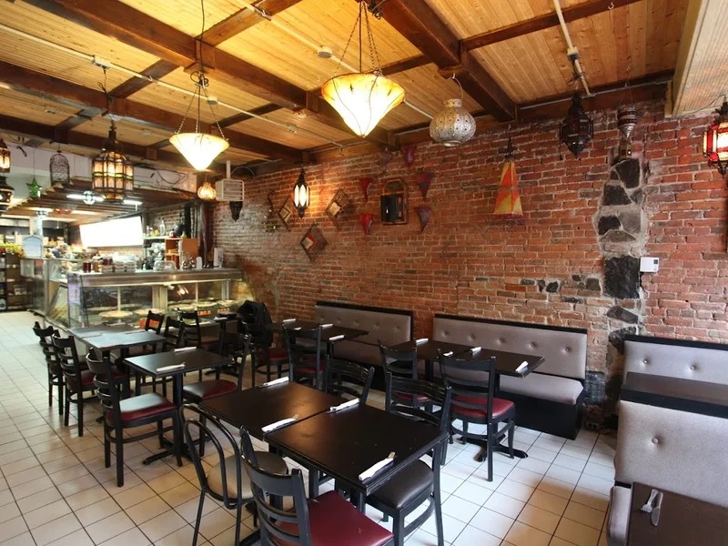 Saveurs du Monde - Halal - Shawarma - Couscous - Falafel - Shish Taouk