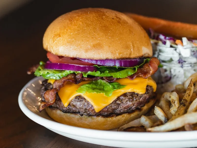 La Belle & La Boeuf - Burger Bar - Laurier