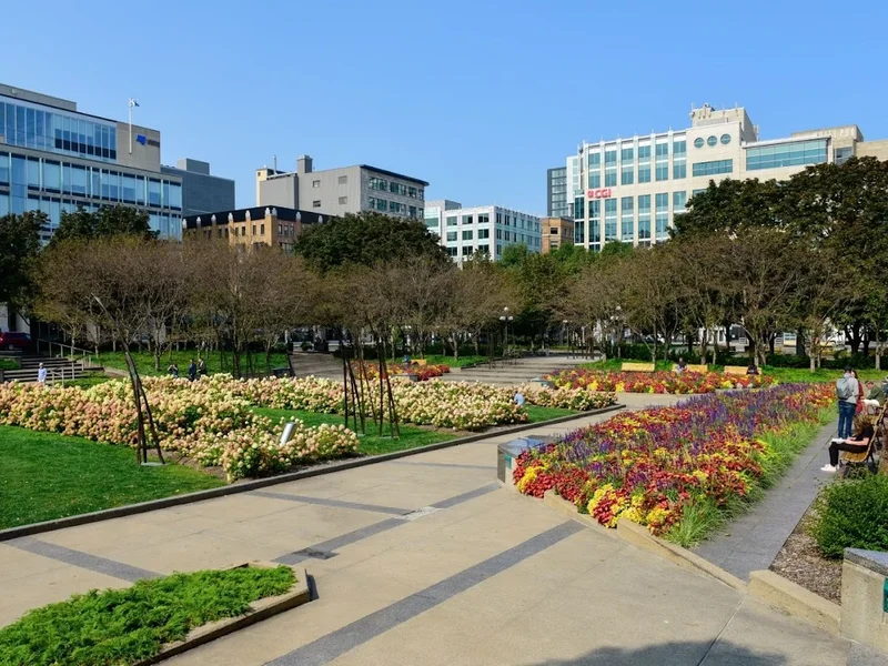 Jean-Paul-L'Allier Garden