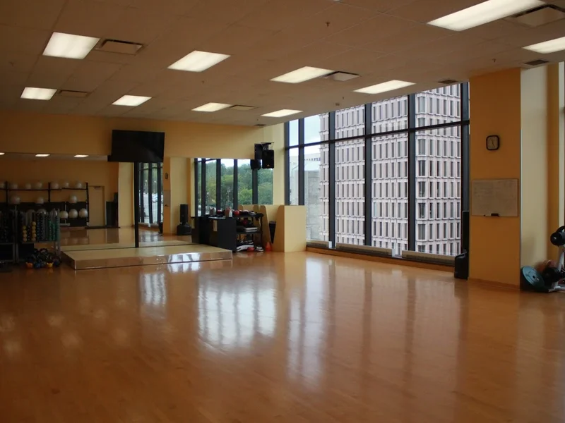 Nautilus Plus Quebec Place