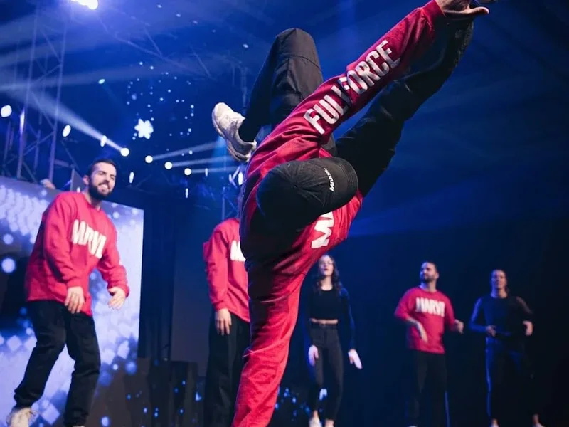 Studio Party Time Inc