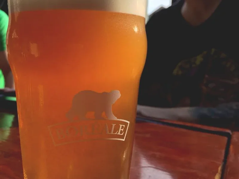 L'ANTI Bar & Spectacles