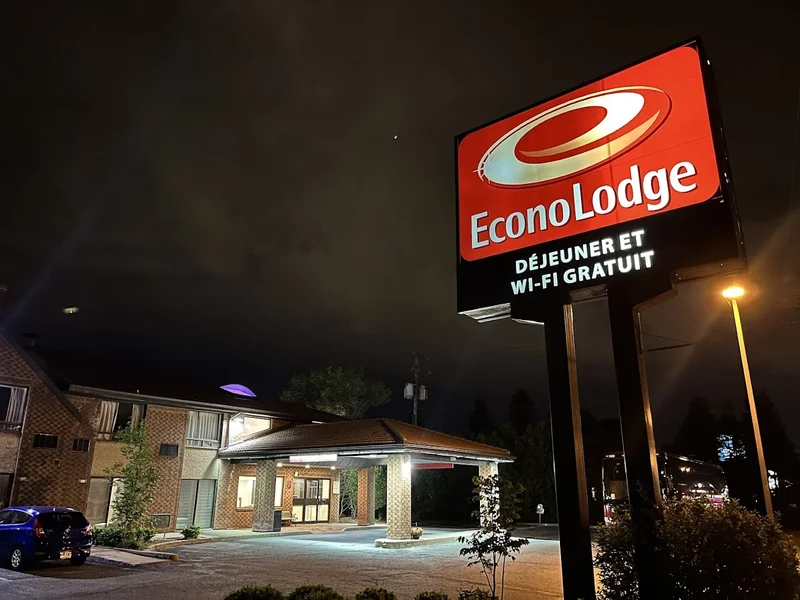 Econo Lodge Airport