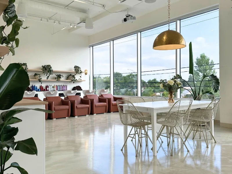 Salon Le Confessionnal