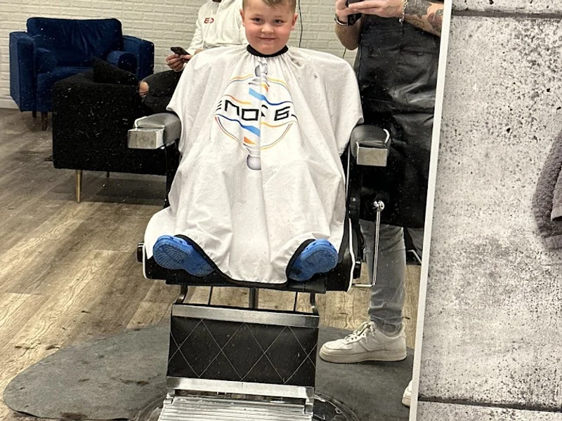 La Zone - Salon de barbier