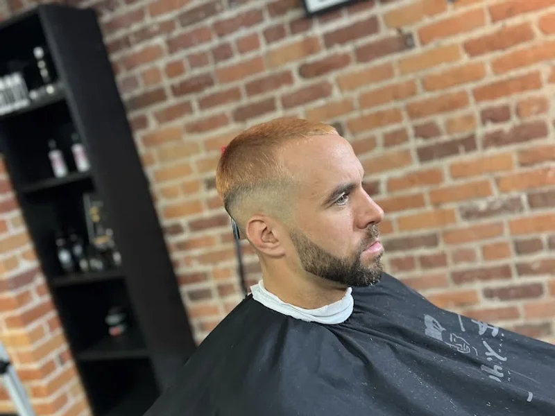 Chez UKCUT ( avec rendez vous et sans rendez vous )