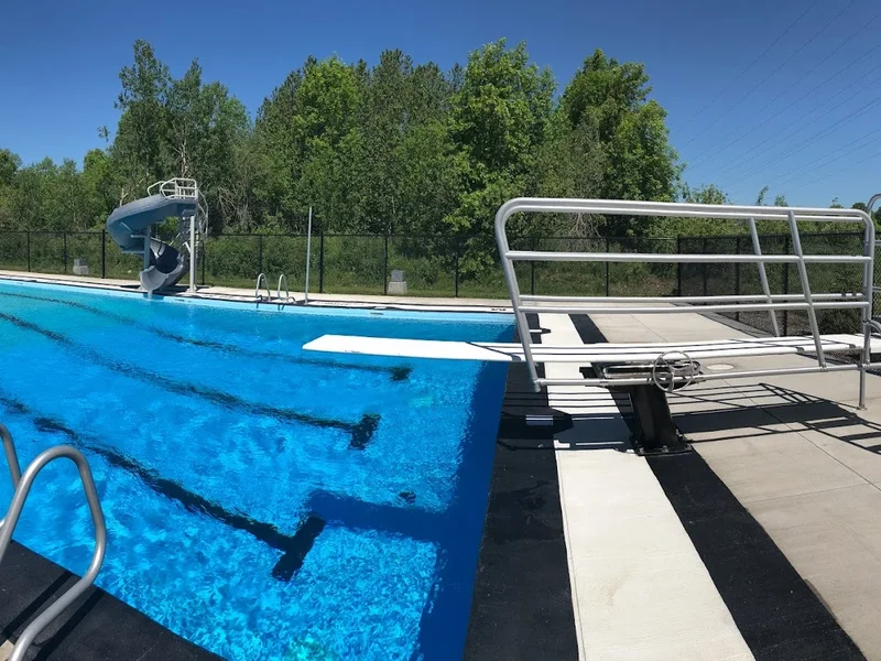 Piscine Municipale - Lebourgneuf