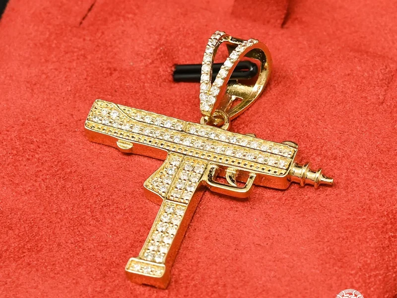 Bijoux Medusa Custom Jewelry