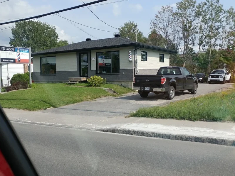 Les Barbiers De Val-Bélair