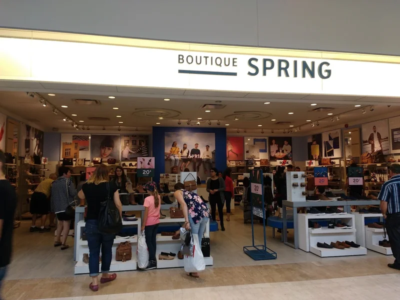 Boutique Spring