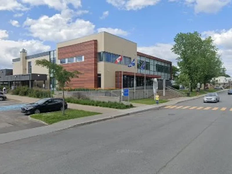 Complexe Jean-Paul-Nolin