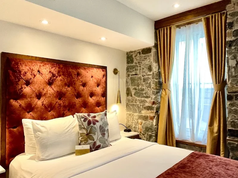 HOTEL MANOIR D'AUTEUIL