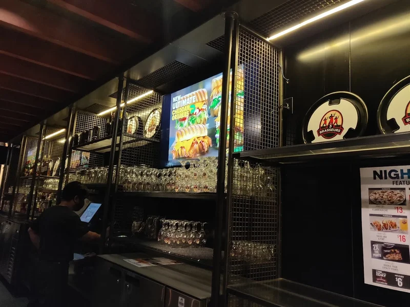 3 Brewers - Yonge and Dundas