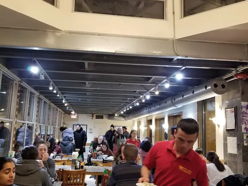 Phở Hưng Restaurant