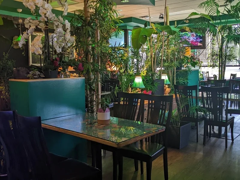 Jurees Thai Place Restaurant