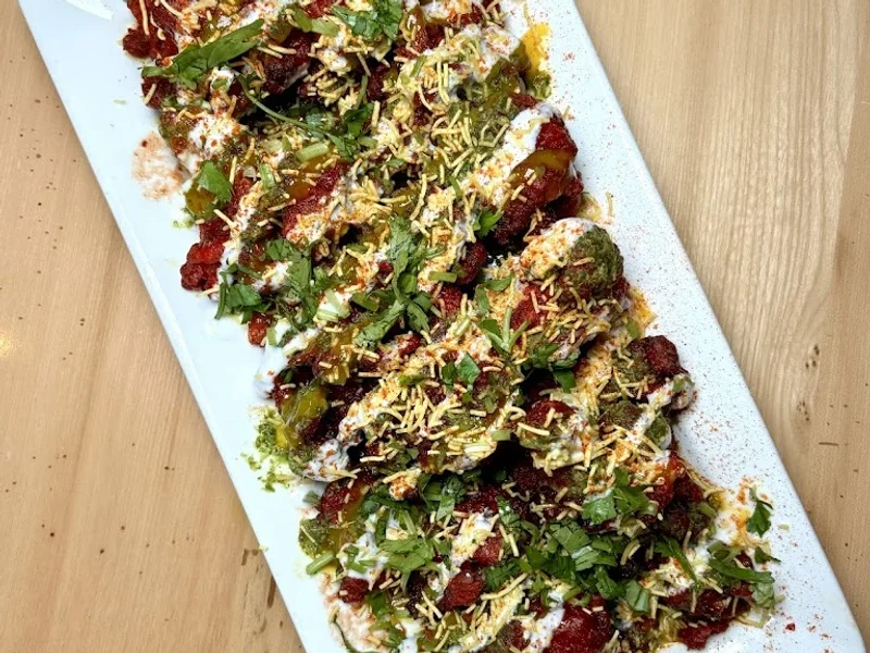 Leela Indian Food Bar (Dundas) - Top Indian Restaurant In Toronto