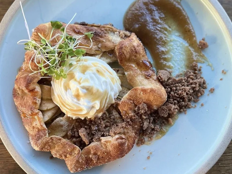 diner deluxe - Marda Loop