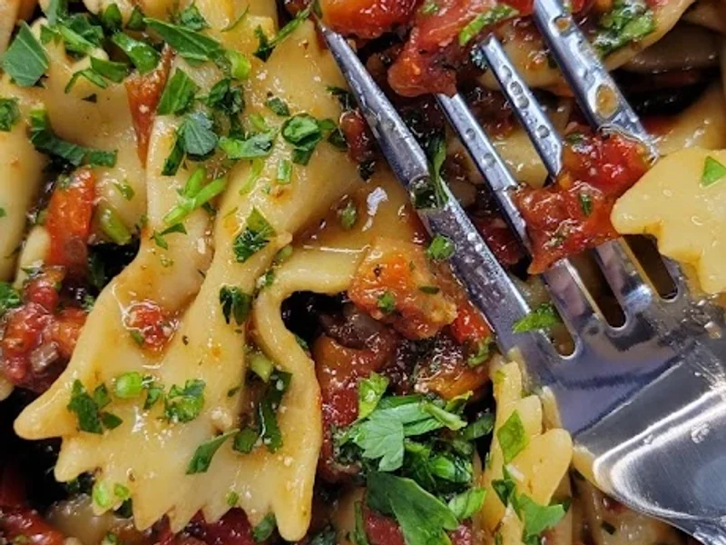 Uptown Cafe & Eatery