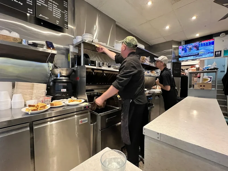 Avenue Open Kitchen