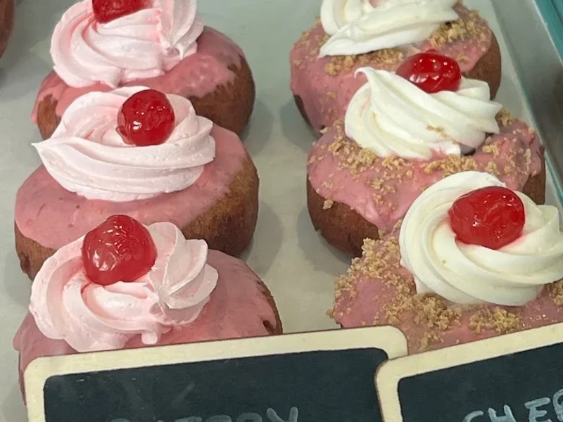 Maverick's Donuts, Toronto Queen West