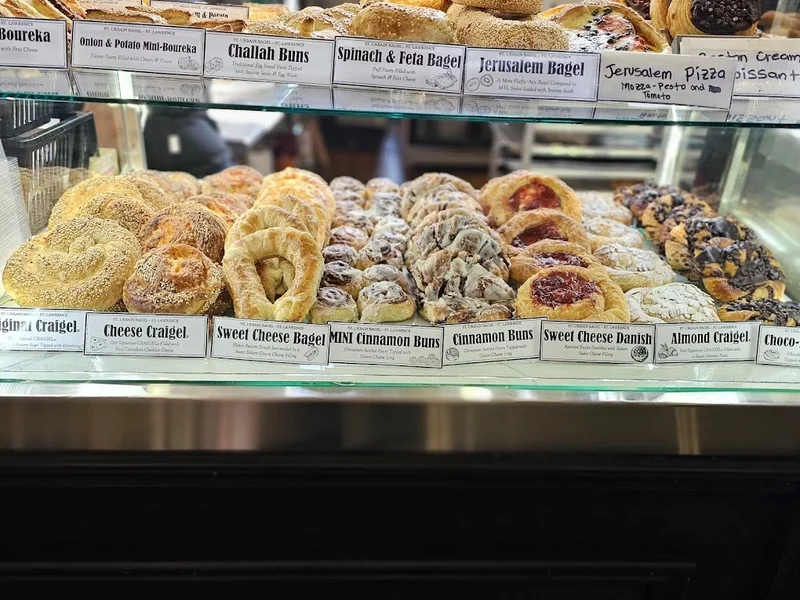St Urbain Bagel Bakery