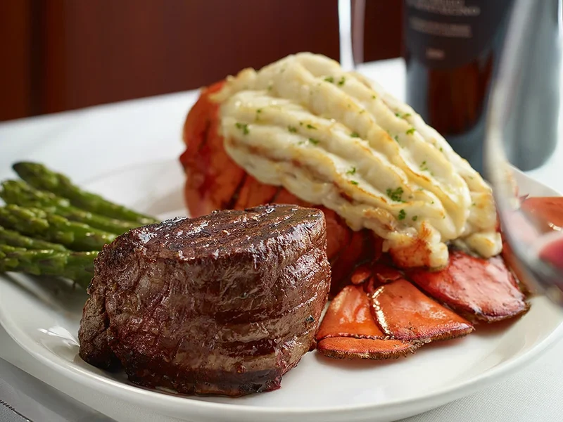 Hy's Steakhouse & Cocktail Bar