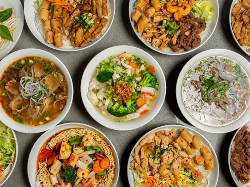 SAIGON STAR Ultimate Subs & Grill