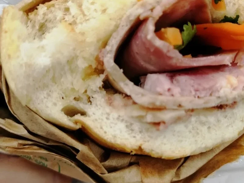 Banh Mi Nguyen Huong